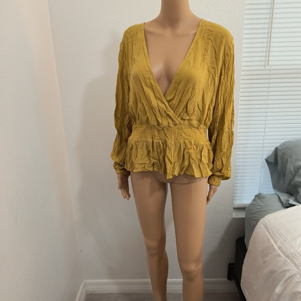 Express *WITH TAGS* Marigold Ruched Flowy Top